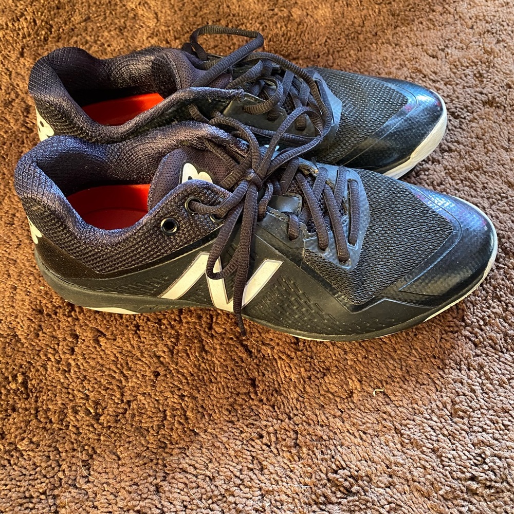 Men’s baseball cleats